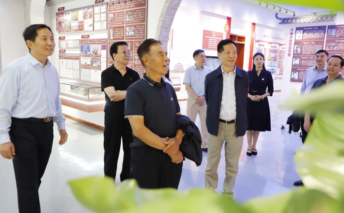 教育部、國家行政學(xué)院專家蒞臨綠海學(xué)院調(diào)研指導(dǎo)并作專題報告